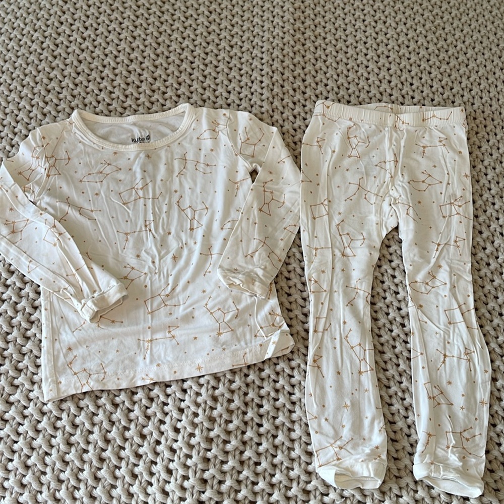 Kyte Baby Two Piece Pajama Set